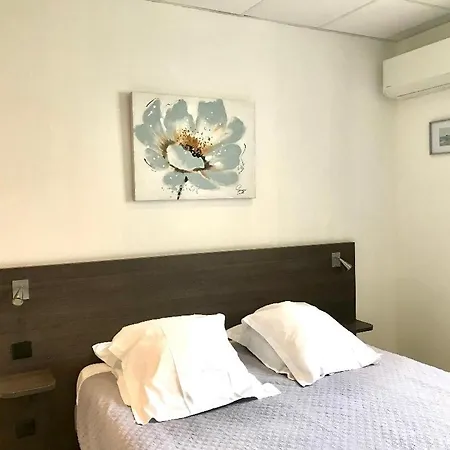 Restaurant Les Chasseurs Hotell Marine de Pietracorbara
